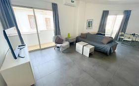 High Speed Holiday Apartment